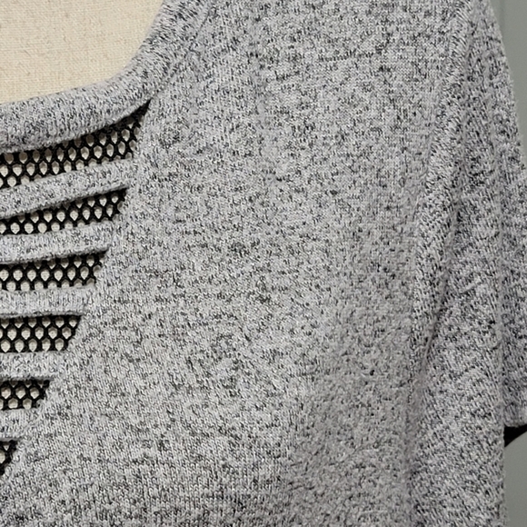 Livi Active Soft Knit Mesh Inset Hi Lo Marled Grey Short Sleeve Dress size 14/16 - Picture 3 of 6